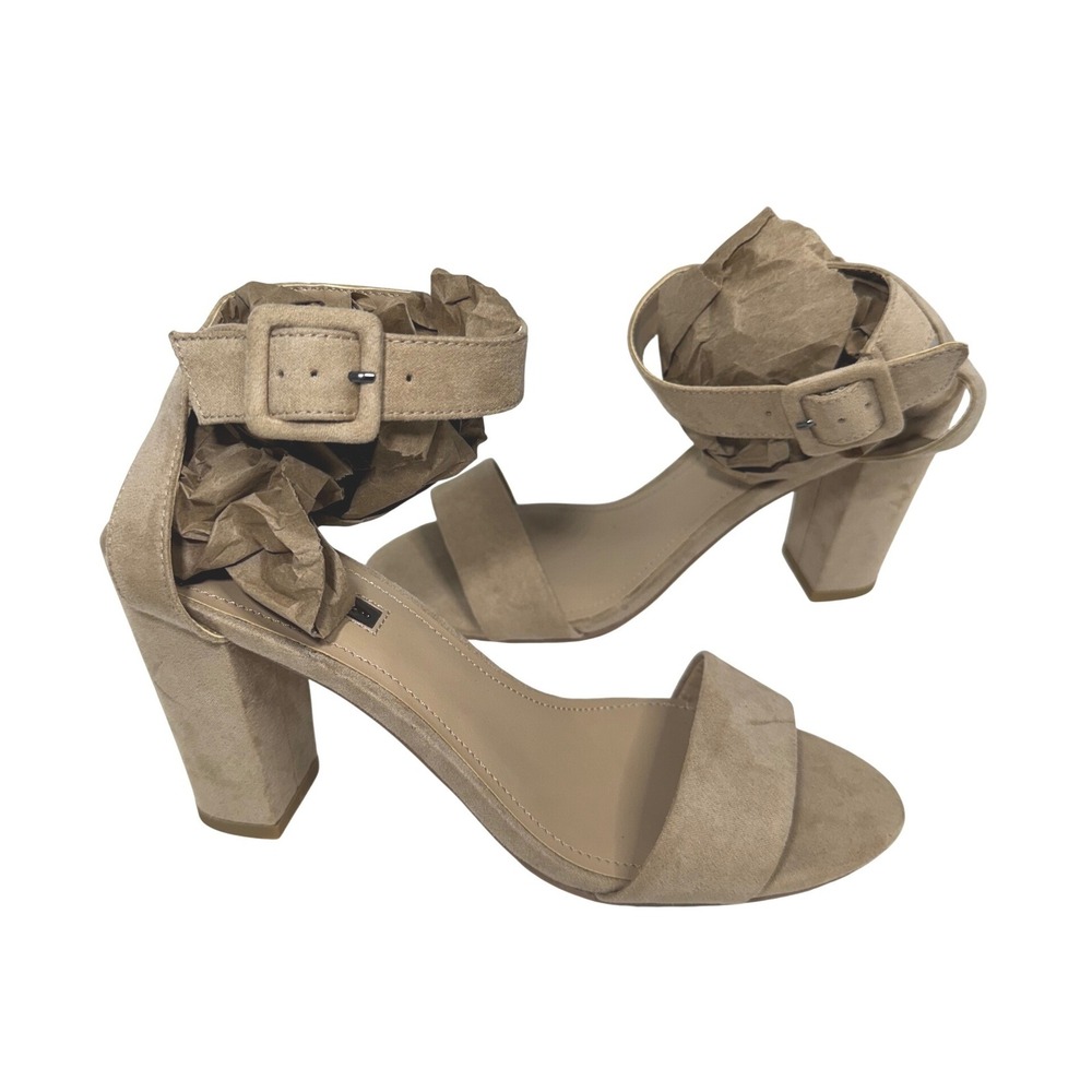BCBGeneration Tan Faux Suede Block Heel Sandals Ankle Strap Buckle Womens 8 - Picture 1 of 8